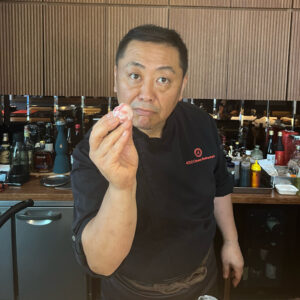 菰田欣也（こもだきんや）のプロフィールと経歴！四川飯店の総料理長から独立、YouTubeでいちばん見られているのはまかないチャーハンでした