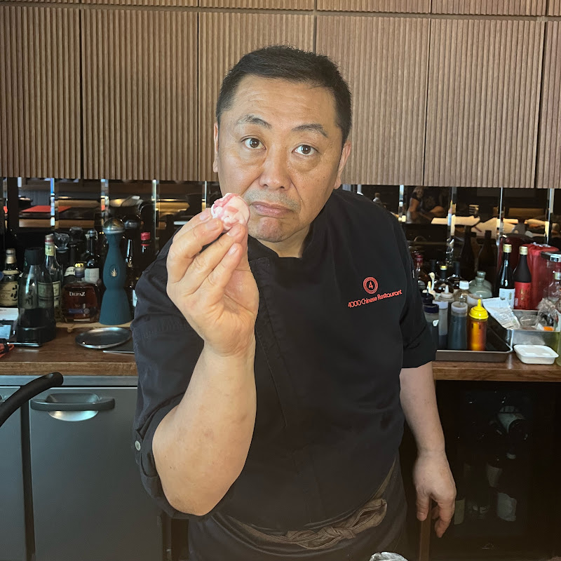 菰田欣也(こもだきんや)のプロフィールと経歴!四川飯店の総料理長から独立、YouTubeでいちばん見られているのはまかないチャーハンでした