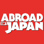 Abroad in Japanのクリス・ブロード（Chris Broad）は、山形の英語教師から始まった。著書と公式YouTubeで追う