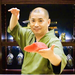 シェフヒロはなぜ、なりたくなかった寿司職人を続けたのか?春日井「寿司竹」の2代目と、45歳で始めたSNS
