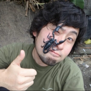 刺されて、かまれて、獲って食べる。生物ライター平坂寛が五感で調べてきた生き物の話