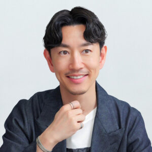 本では「大山旬」、YouTubeでは「大山シュン」。転職アドバイザーから独立したスタイリストのチャンネルと著書とブランドSo