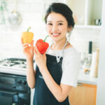 ゆで卵とオムレツの動画から、おやつ61品の本へ。たまごソムリエの料理研究家ゆかり