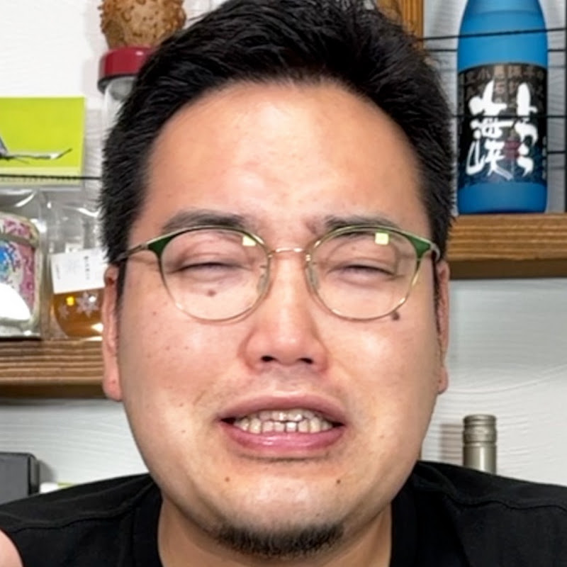 池のザリガニから熊掌まで食べてきた野食ハンター、茸本朗(たけもとあきら)のYouTubeと著書