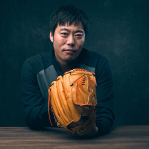 松井秀喜との約束を、登録者100万人突破の先で。上原浩治の雑談魂が東京ドームの同窓会にたどり着くまで